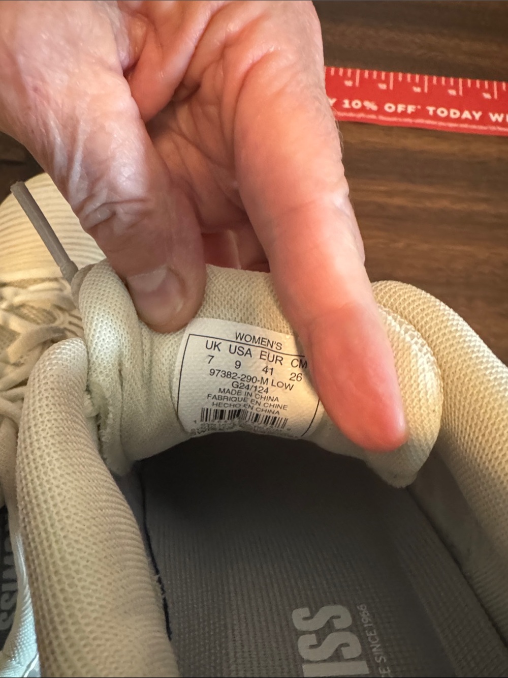 K-Swiss tennis shoes in GUC - Picture 6 of 12